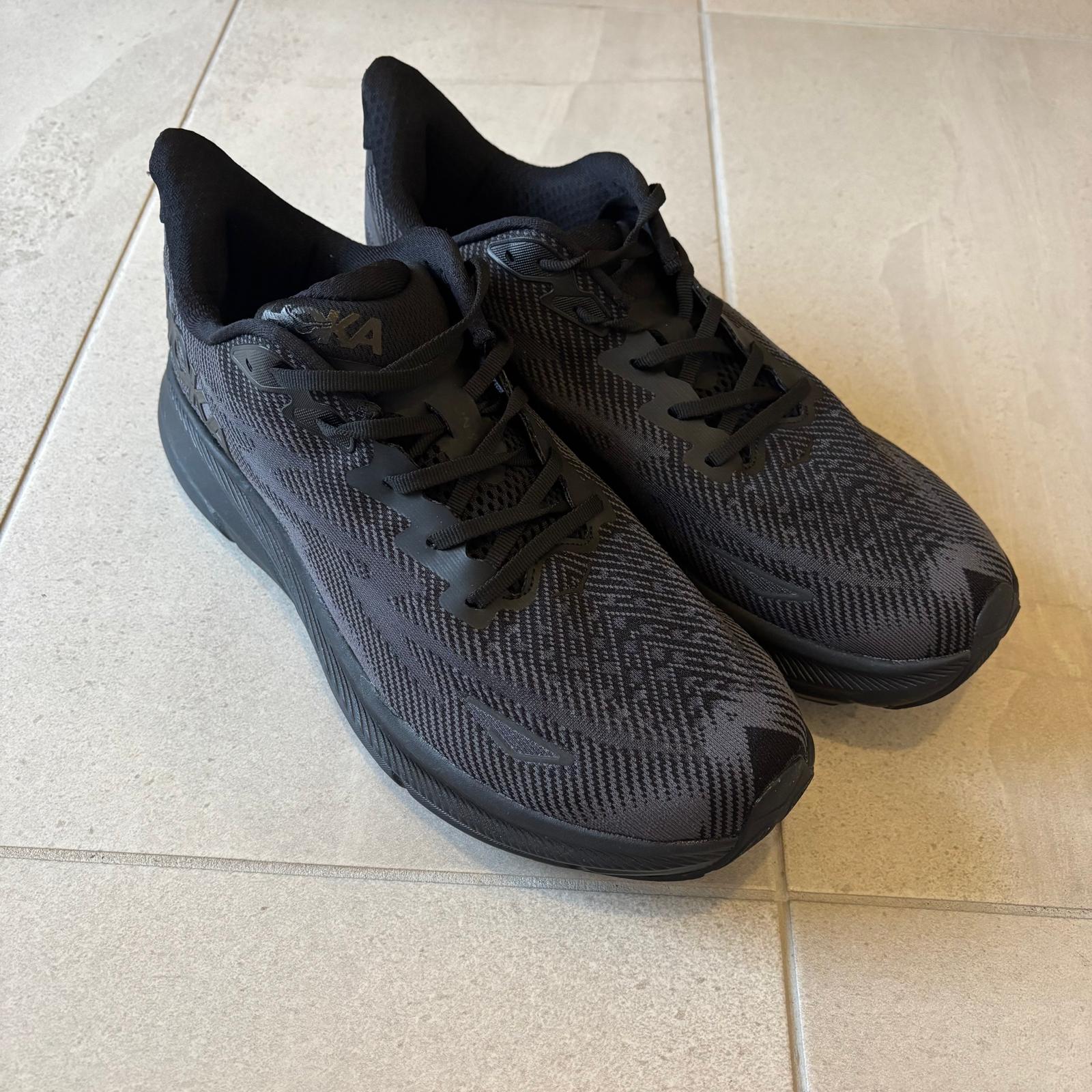 Hoka Clifton 9