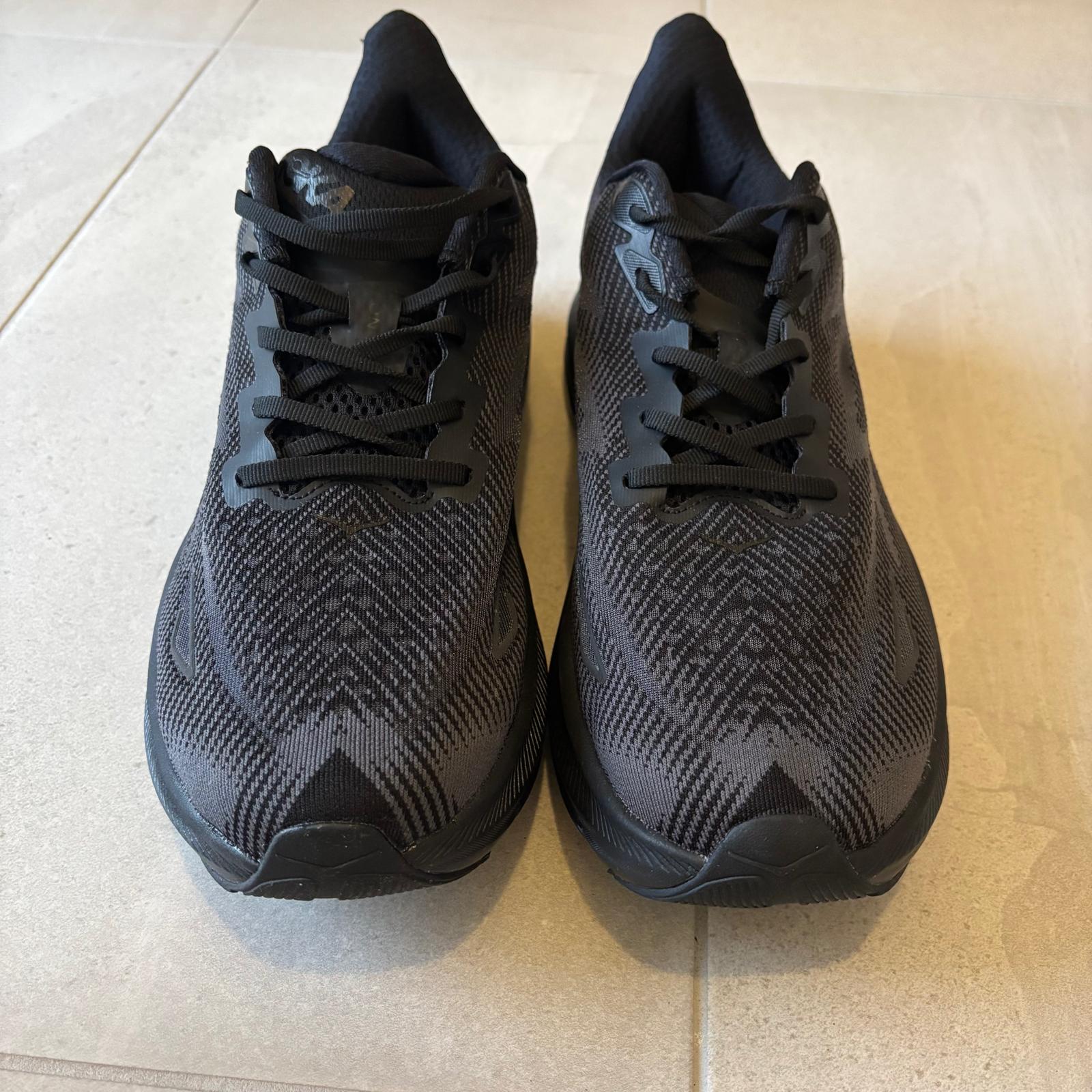 Hoka Clifton 9