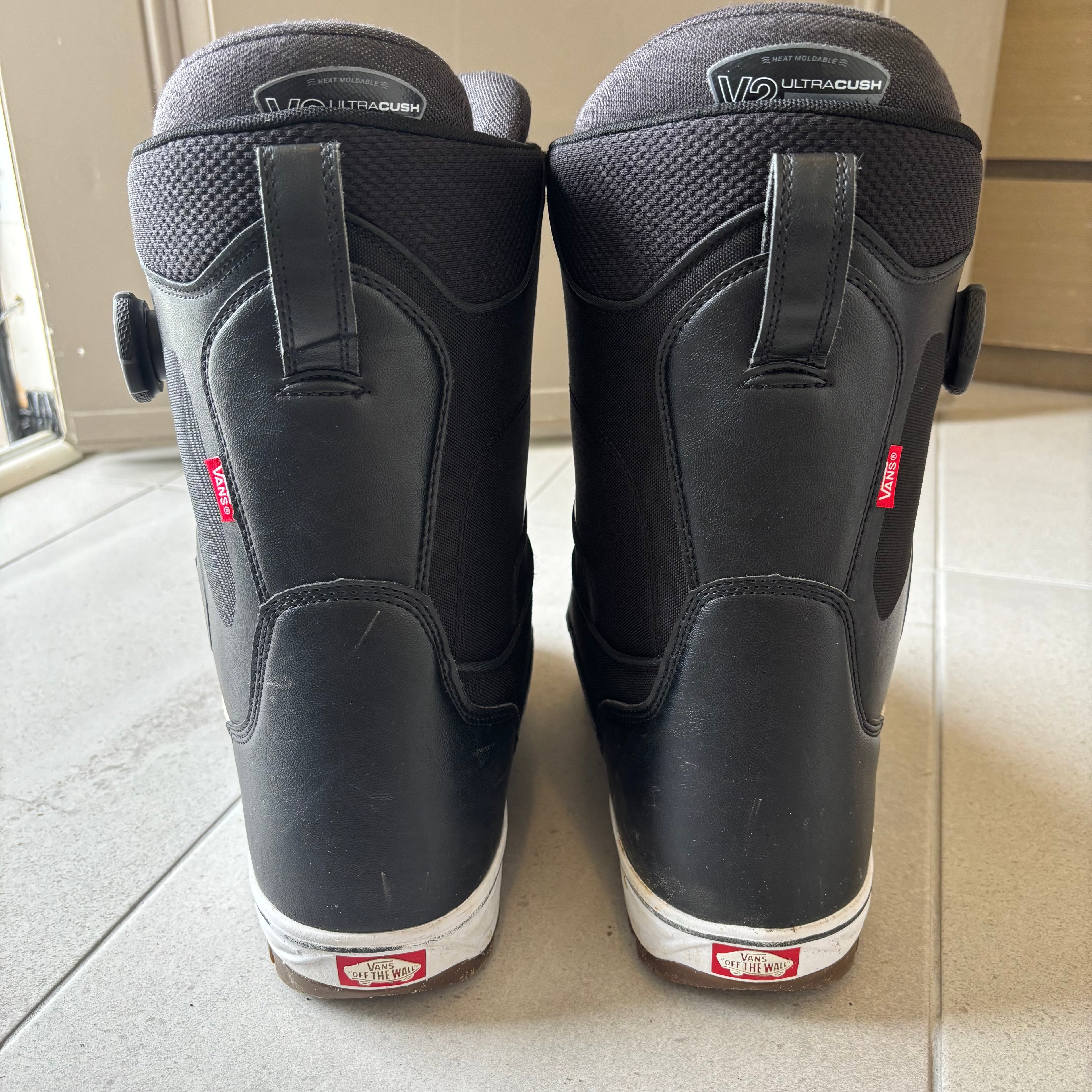 VANS Aura Pro Snowboarding Boots